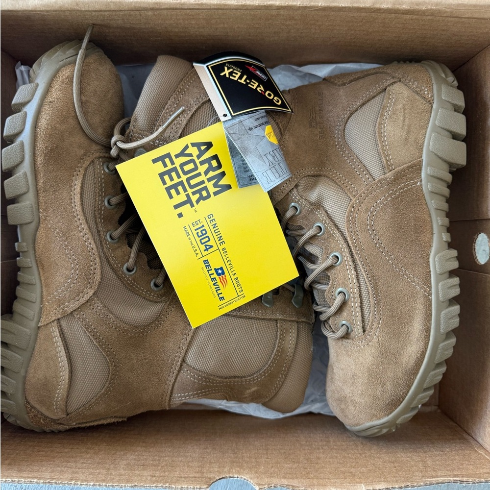 Coyote Waterproof Assault Flight Boot Box